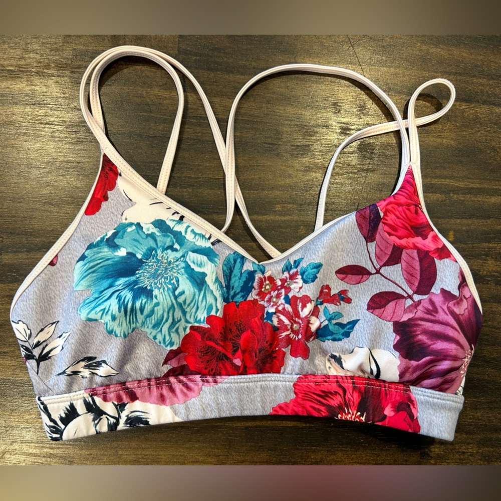 Old Navy women’s small sports bra